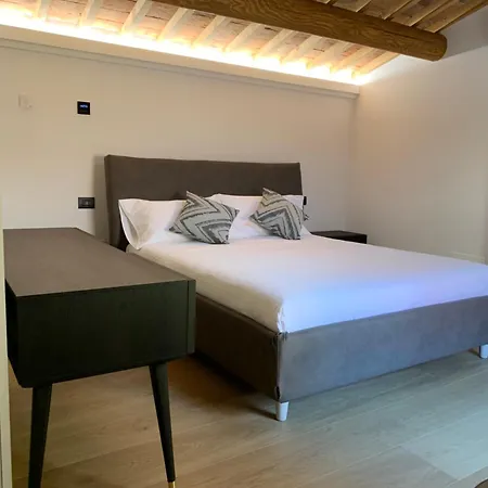 Apartmentsarena - Corte Degli Eremitani * Βερόνα
