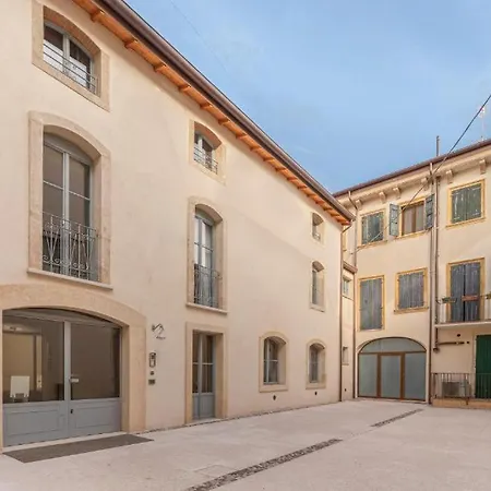 Apartmentsarena - Corte Degli Eremitani Verona
