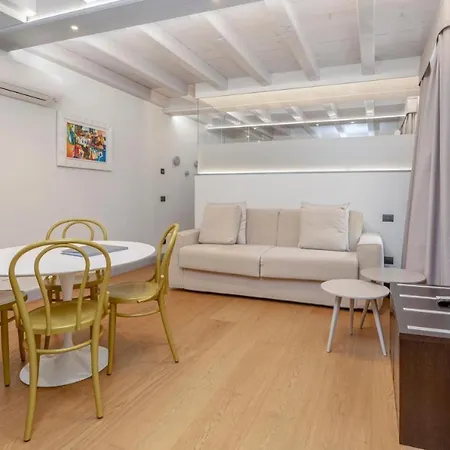 Apartmentsarena - Corte Degli Eremitani Apartman *