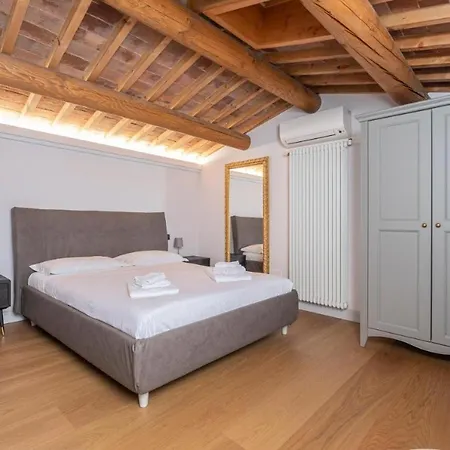 Apartmentsarena - Corte Degli Eremitani Apartmán