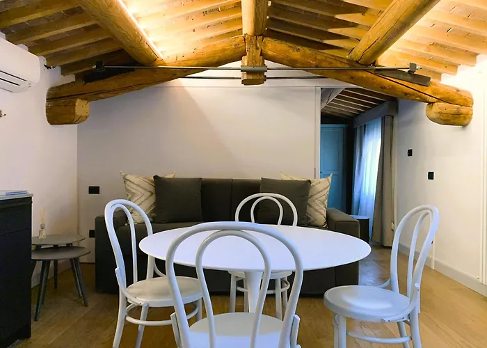 아파트 Apartmentsarena - Corte Degli Eremitani 베로나