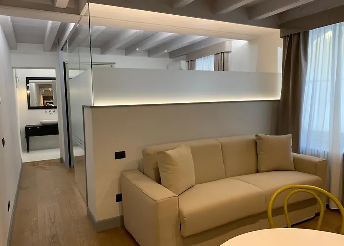 Апартаменты Apartmentsarena - Corte Degli Eremitani *