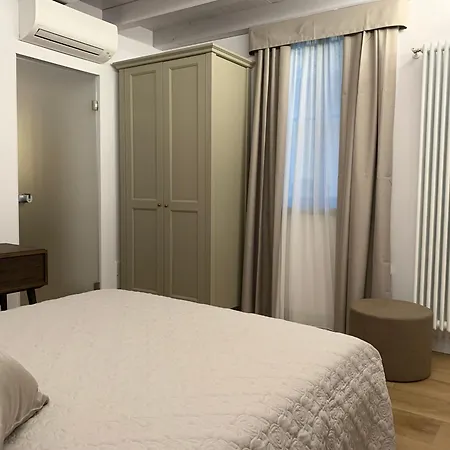 Apartmentsarena - Corte Degli Eremitani Apartment