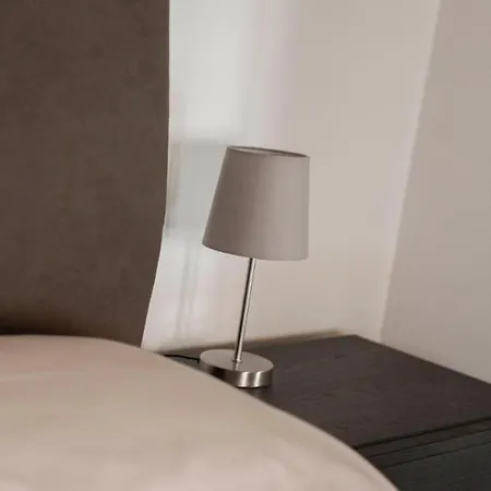 Apartmentsarena - Corte Degli Eremitani Apartment *