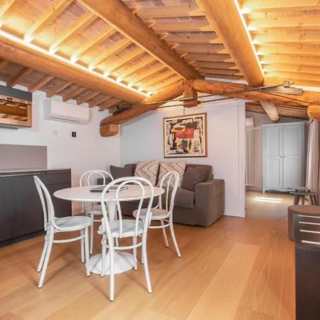 Apartmentsarena - Corte Degli Eremitani Werona